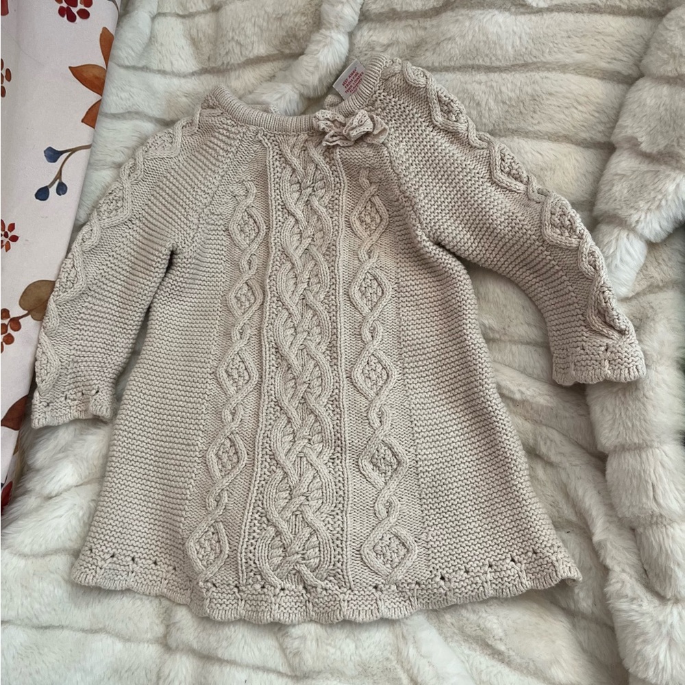 Cupcakes and Cashmere Baby Girl 12M Clean Preppy Neutral Resortcore Spring City